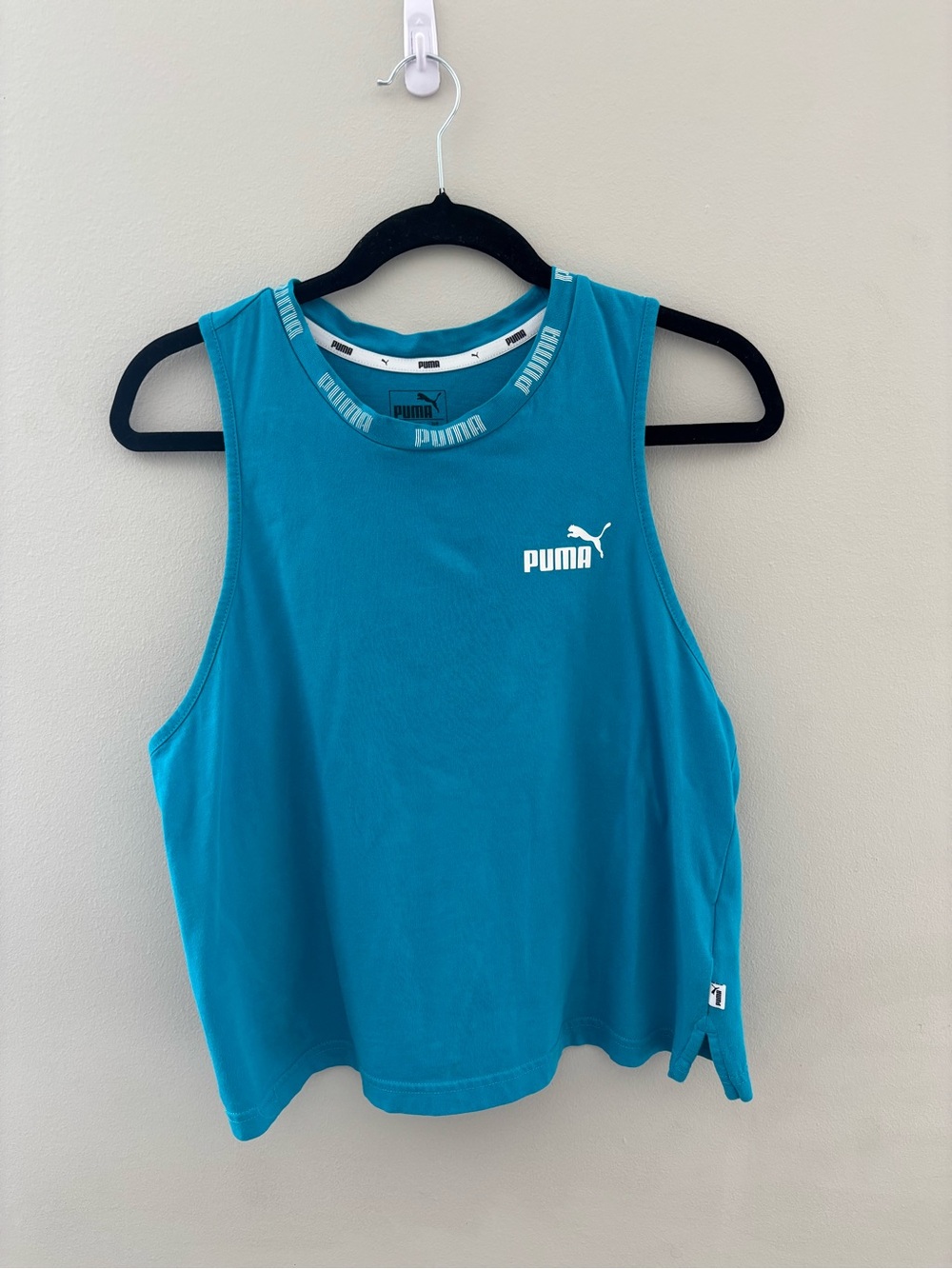 Puma Women's Teal Scoop Muscle Tank Size M
